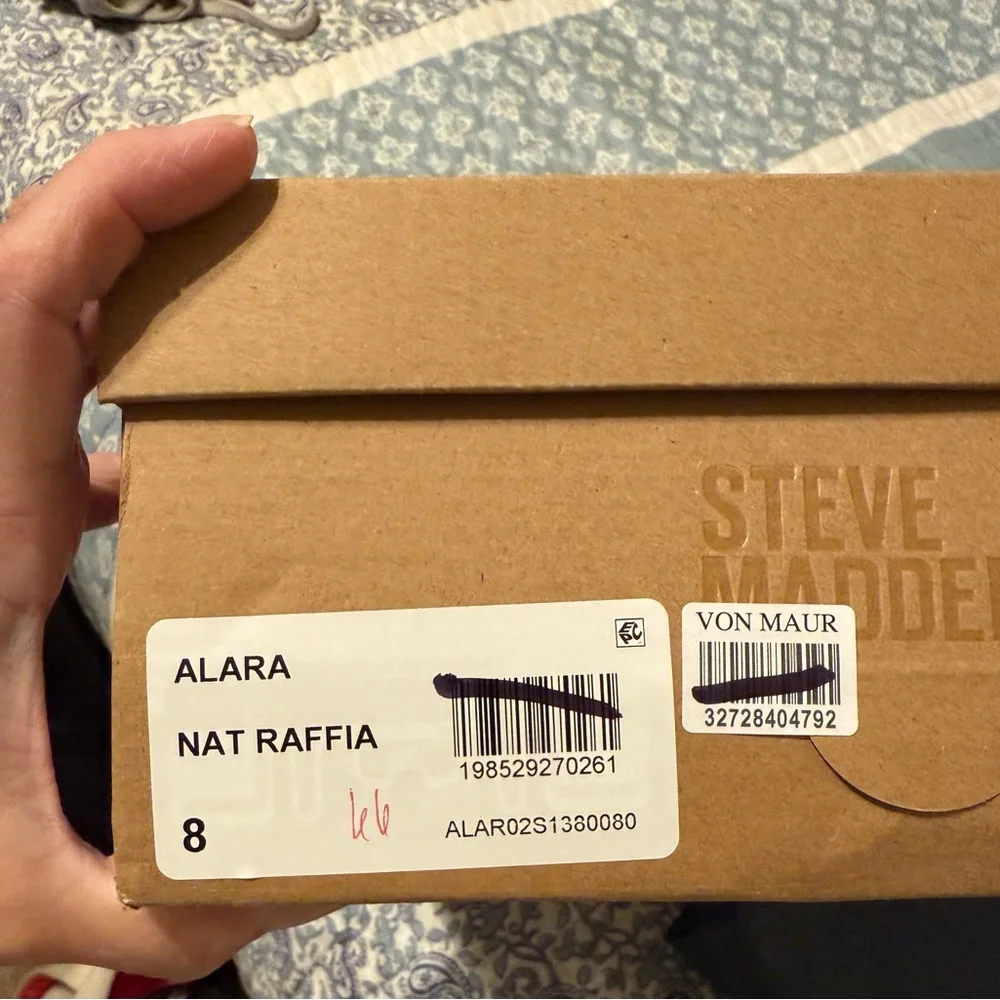 Steve Madden Raffia Women's Shoes - Picture 3 of 3